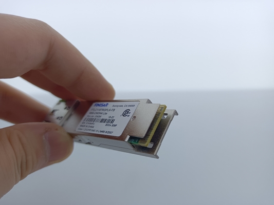 Aplicações originais de Finisar FTLC1157RGPL6-FB 2km 100G CWDM4 QSFP28 com FEC