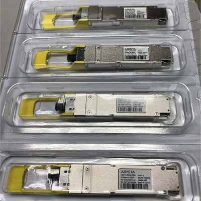 Equipamento de Fibra Óptica Arista QDD-400G-VSR4 400GBASE-VSR4 Transceptor Óptico Pluggable até 50m com Tecnologia CPO