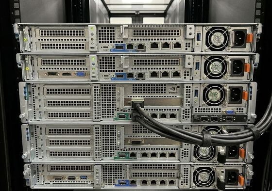 Mellanox MCX75310AAS-NEAT ConnectX-7 400Gb/s NDR InfiniBand Single Port OSFP PCIe 5.0 x16 Cartão de rede para servidor de IA