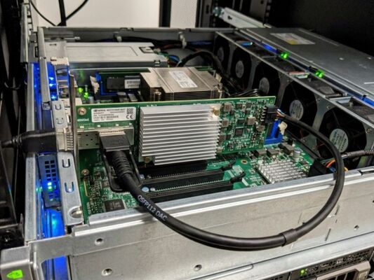 Mellanox MCX75310AAS-NEAT ConnectX-7 400Gb/s NDR InfiniBand Single Port OSFP PCIe 5.0 x16 Cartão de rede para servidor de IA